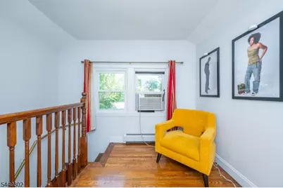 160 Mt Vernon St, Ridgefield, NJ 07660 - Photo 11