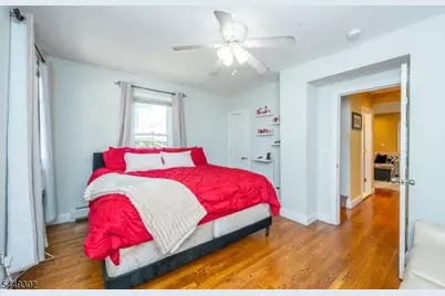 160 Mt Vernon St, Ridgefield, NJ 07660 - Photo 9