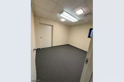 330 Livingston Ave, New Brunswick, NJ 08901 - Photo 9