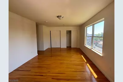 12 Halleck St, Newark, NJ 07104 - Photo 3