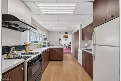 10 Frances Rd, Lincoln Park, NJ 07035 - Photo 15