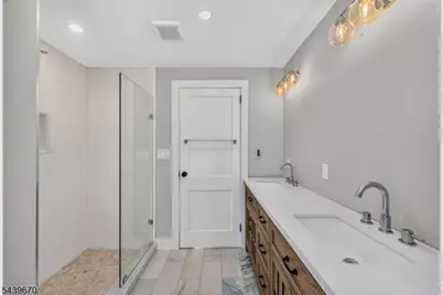129 W Oak St, Bernards Township, NJ 07920 - Photo 35