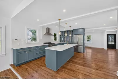 129 W Oak St, Bernards Township, NJ 07920 - Photo 11