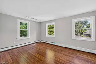 129 W Oak St, Bernards Township, NJ 07920 - Photo 23