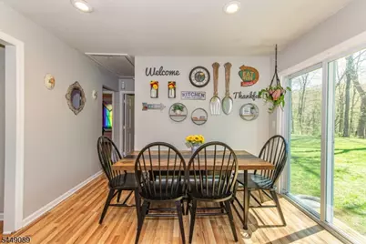 88 Crescent Dr, Hampton Township, NJ 07860 - Photo 9