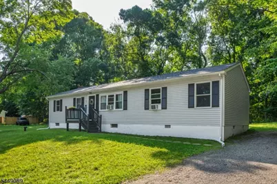 88 Crescent Dr, Hampton Township, NJ 07860 - Photo 1