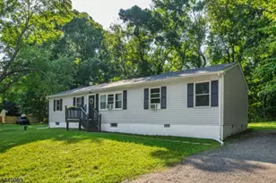 88 Cresent Dr, Hampton Township, NJ 07860 - Photo 1