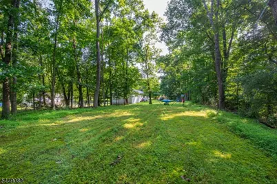 88 Crescent Dr, Hampton Township, NJ 07860 - Photo 25