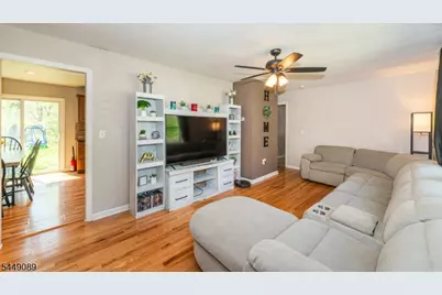 88 Crescent Dr, Hampton Township, NJ 07860 - Photo 3