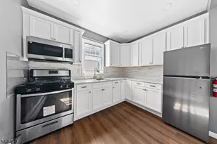 373 Oak St, Passaic, NJ 07055 - Photo 25