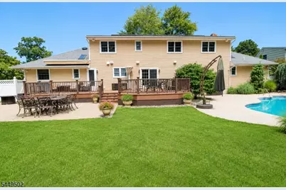 120 Timberhill Dr, East Hanover Township, NJ 07936 - Photo 35