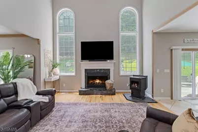 15 Ascot Ln, Byram Township, NJ 07871 - Photo 11