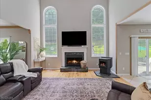 15 Ascot Ln, Byram Township, NJ 07871 - Photo 11