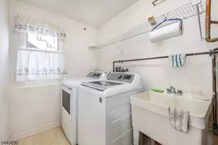 14 Hinchman Ave, Wayne, NJ 07470 - Photo 15