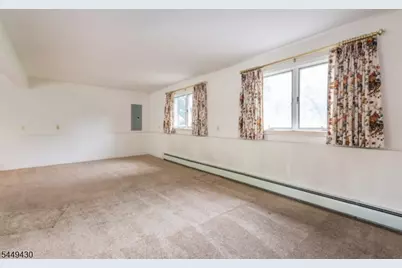 14 Hinchman Ave, Wayne, NJ 07470 - Photo 17
