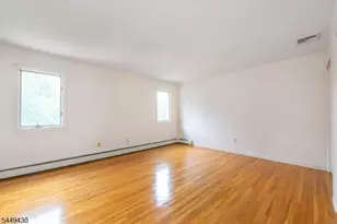 14 Hinchman Ave, Wayne, NJ 07470 - Photo 9