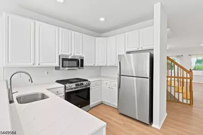 47 Lambiance Ct, Highland Park, NJ 08904 - Photo 17