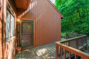14 Stonehill Dr, Vernon, NJ 07462 - Photo 5