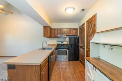 14 Stonehill Dr #6, Vernon, NJ 07462 - Photo 15