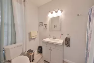 389 Grant St, Phillipsburg, NJ 08865 - Photo 9