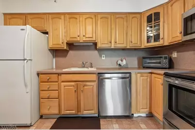 260 Prospect St #24, Westfield, NJ 07090 - Photo 5