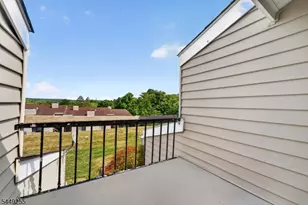 68 Overlook Dr, Union Township, NJ 08809 - Photo 7