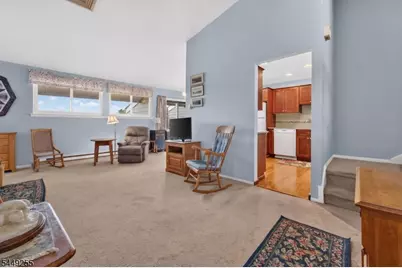 68 Overlook Dr, Union Township, NJ 08809 - Photo 3