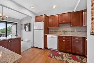 68 Overlook Dr, Union Township, NJ 08809 - Photo 9