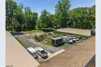 68 Johanna Farms Rd, Raritan Township, NJ 08551 - Photo 3