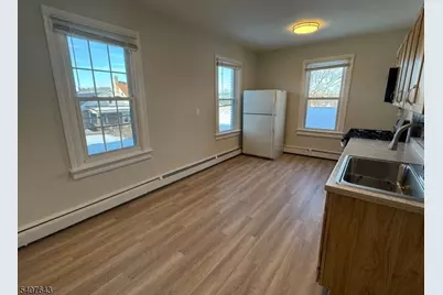 27 Filmore St, Phillipsburg, NJ 08865 - Photo 3