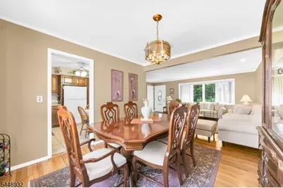 536 Fairway Dr, Union Township, NJ 07083 - Photo 7