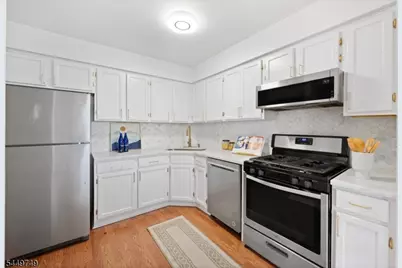 53 Dewitt Ln, Hillsborough Township, NJ 08844 - Photo 9