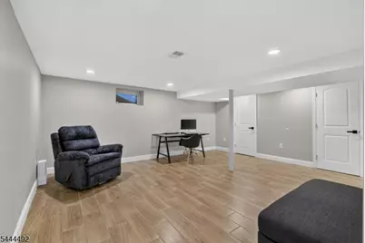 61 Bart Pl, Clifton, NJ 07013 - Photo 35