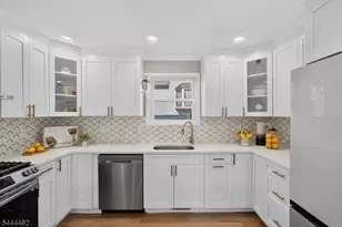 61 Bart Pl, Clifton, NJ 07013 - Photo 13