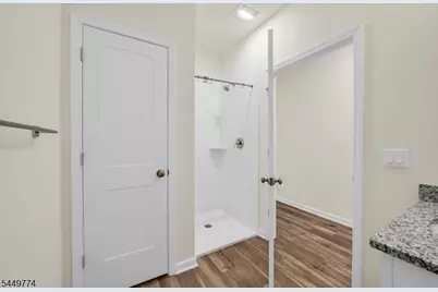 228 Park Ln, Dunellen, NJ 08812 - Photo 13