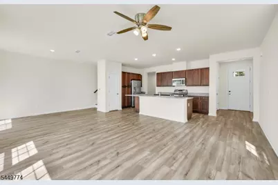 228 Park Ln, Dunellen, NJ 08812 - Photo 7