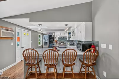 102 Meadow Rd, Hampton Township, NJ 07860 - Photo 23