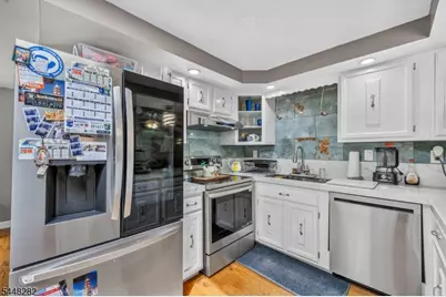 102 Meadow Rd, Hampton Township, NJ 07860 - Photo 21