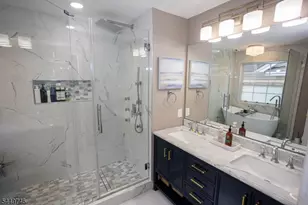 16 Biesiada Ct, Sayreville Boro, NJ 08859 - Photo 21