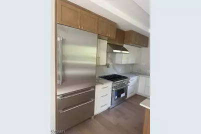 66 E Gramercy Pl, Glen Rock, NJ 07452 - Photo 7