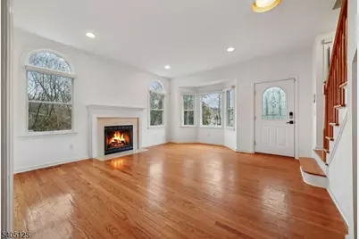 17 Grove St, Summit, NJ 07901 - Photo 5
