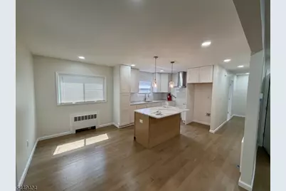103 Mount Vernon Pl #1, Newark, NJ 07106 - Photo 11