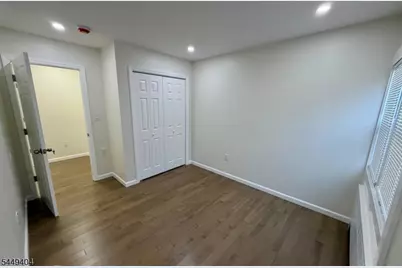 103 Mount Vernon Pl #1, Newark, NJ 07106 - Photo 5