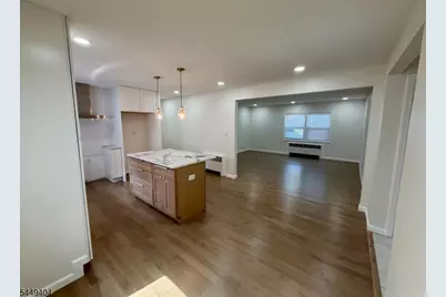 103 Mount Vernon Pl #1, Newark, NJ 07106 - Photo 9