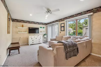 286 Atlantic Dr., Parsippany, NJ 07054 - Photo 13
