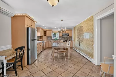 200 N 18th St #1, Kenilworth, NJ 07033 - Photo 3