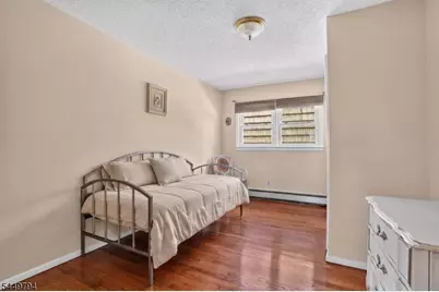 200 N 18th St #1, Kenilworth, NJ 07033 - Photo 9