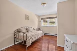 200 N 18th St, Kenilworth, NJ 07033 - Photo 9