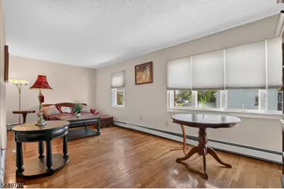 200 N 18th St #1, Kenilworth, NJ 07033 - Photo 5