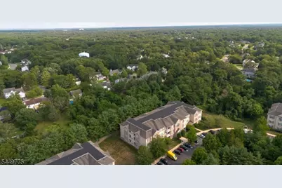 319 Sophee Ln, Lakewood Twp., NJ 08701 - Photo 25